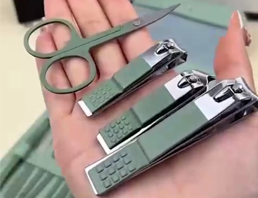 Купити онлайн товари по цінам зі знижкою: Набір для манікюру и педикюру